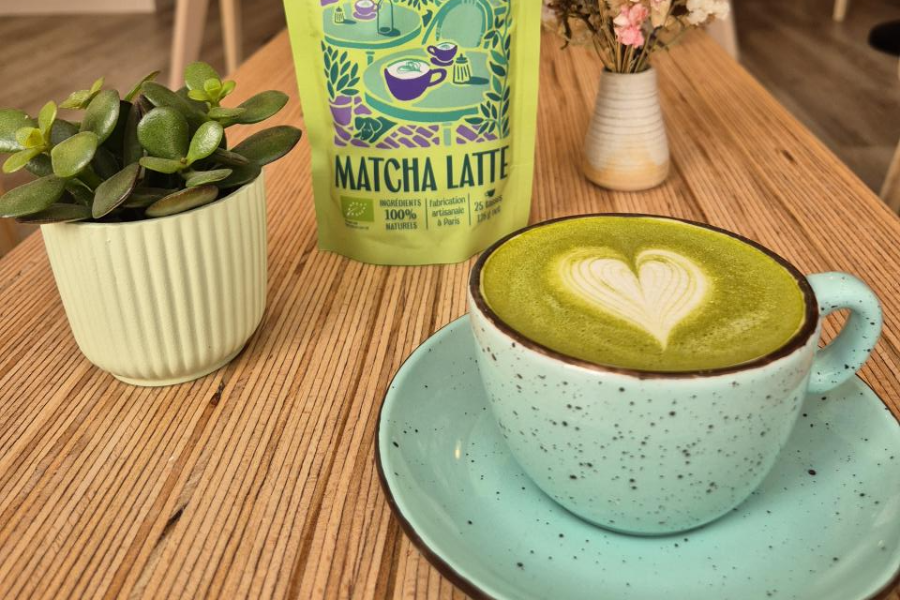 Matcha Latte Coffee Shop Esperluette