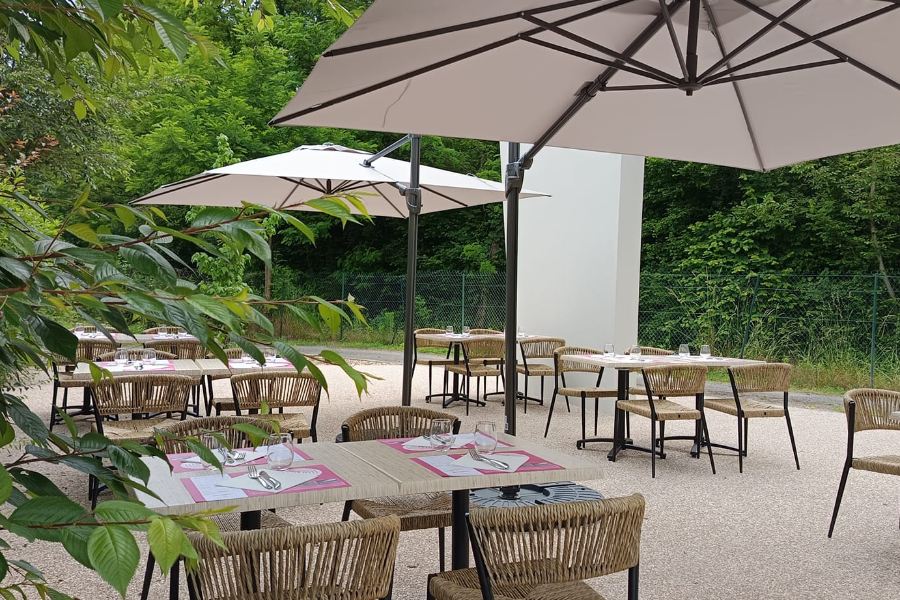 LA TABLE D'AGAMY