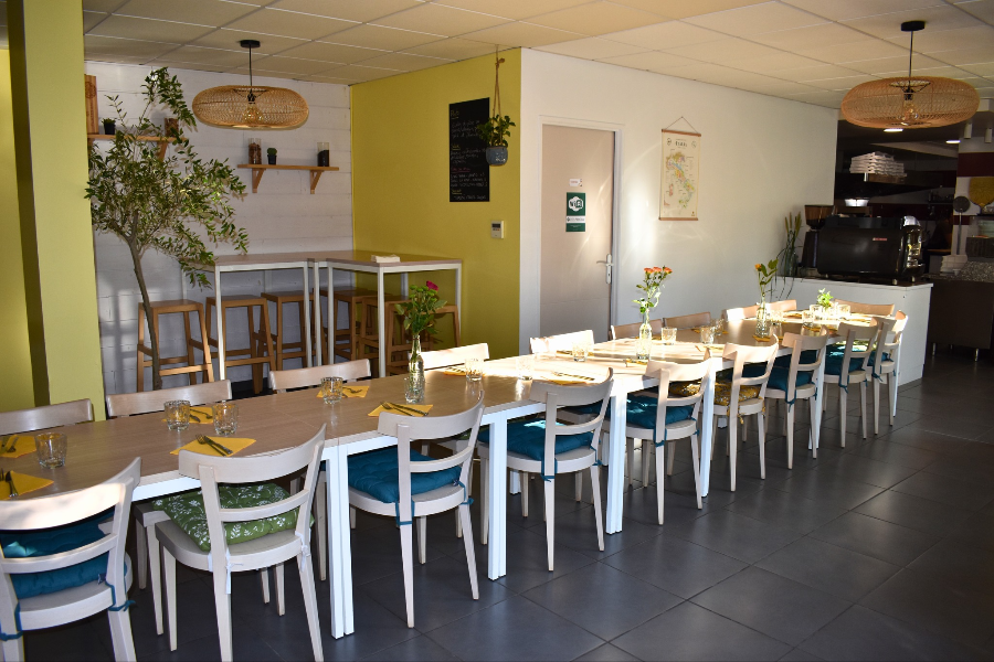 MEZZALUNA TRATTORIA