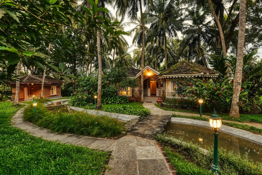 KAIRALI - THE AYURVEDIC HEALING VILLAGE