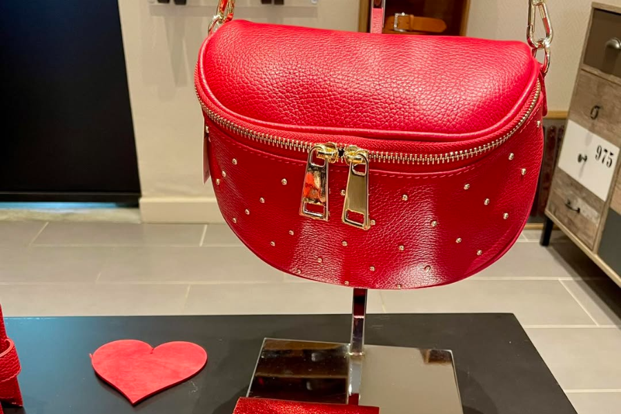 L'ATELIER, LE CUIR EN TOUTE SIMPLICITE