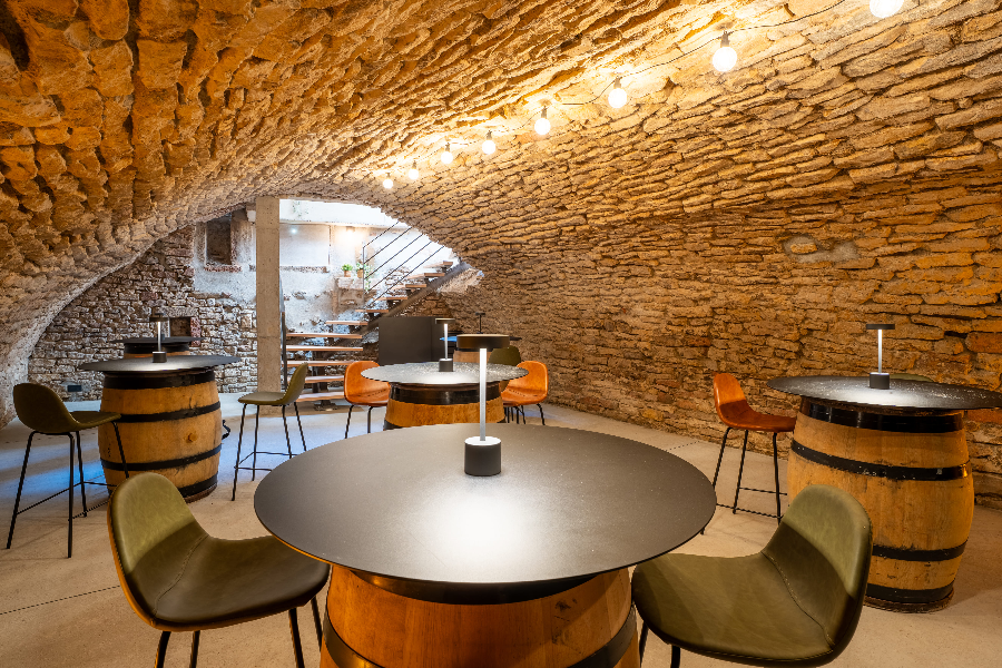 Cave voutée pour séminaires et évènements à Tournus
