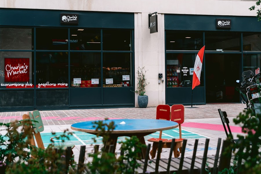 Charlie's market saint ouen