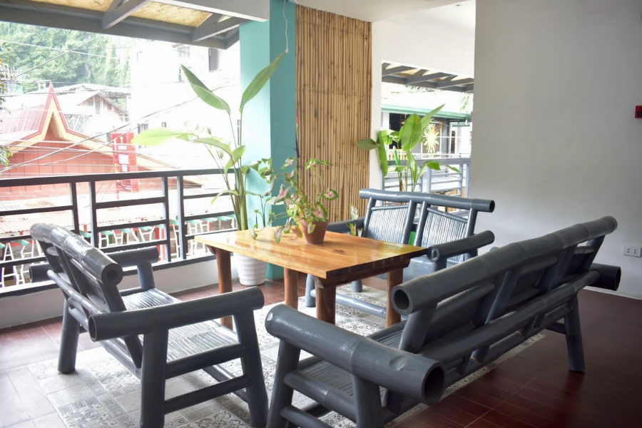 PALMERA EL NIDO INN
