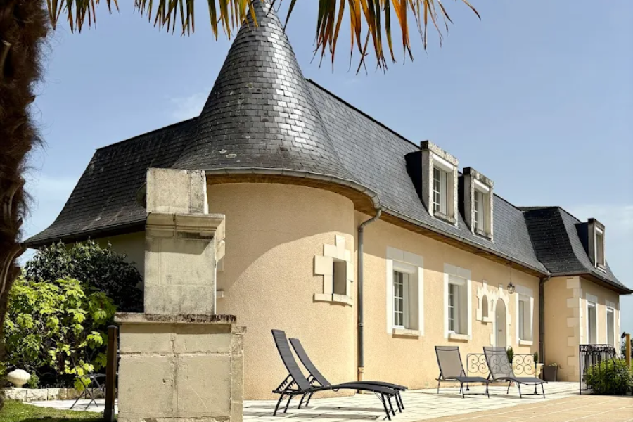 LE MANOIR 1977