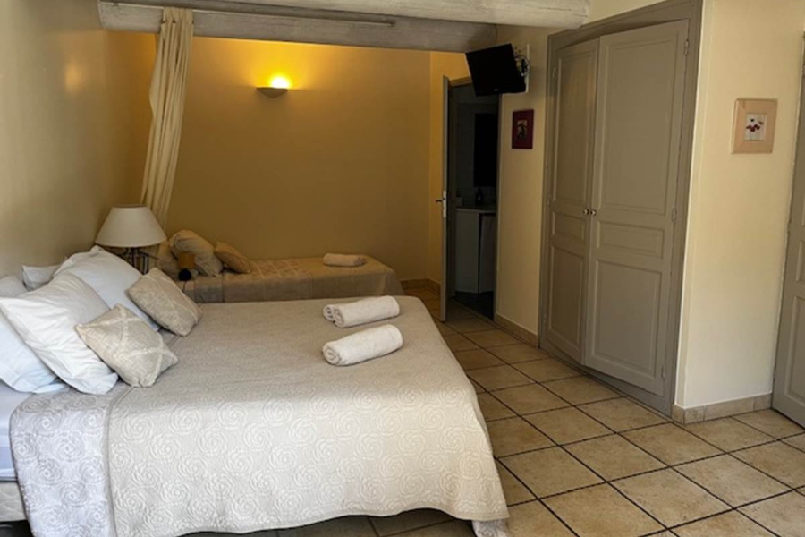 LA BASTIDE DES PINS