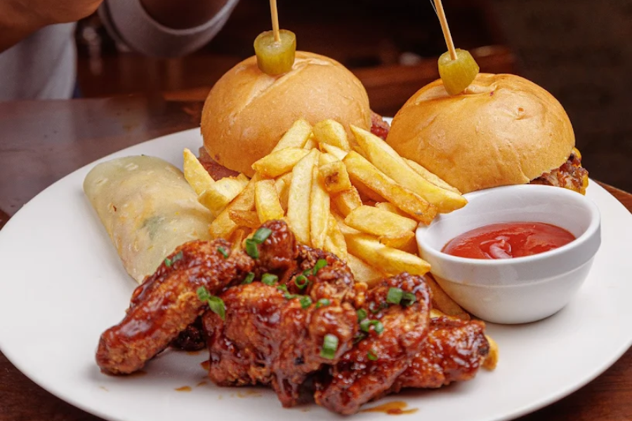 LAGOS IRISH PUB
