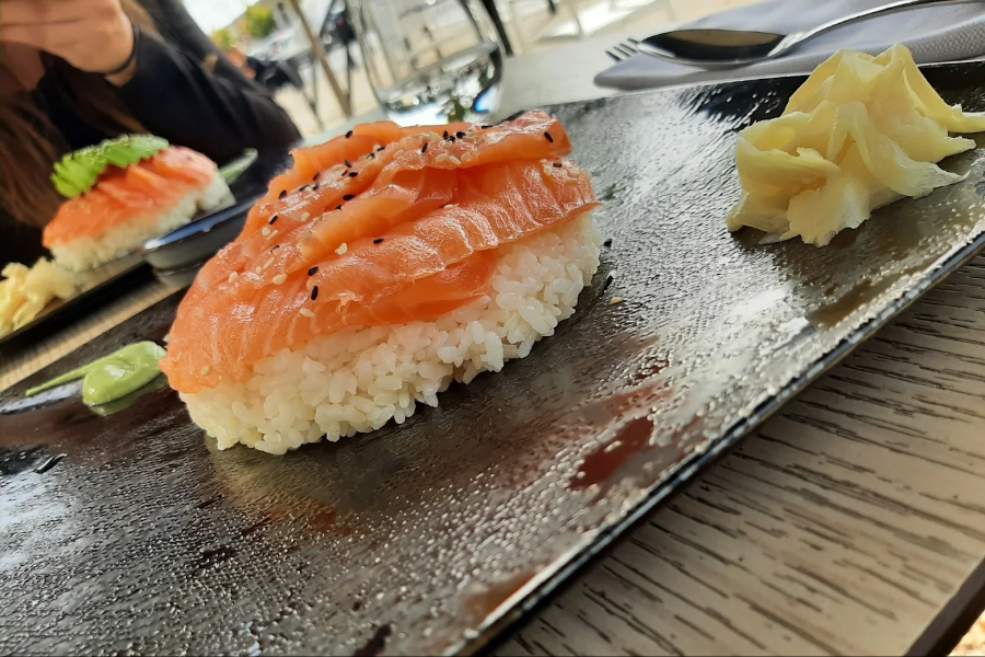 SUSHI BY LES CAVES GOURMANDES