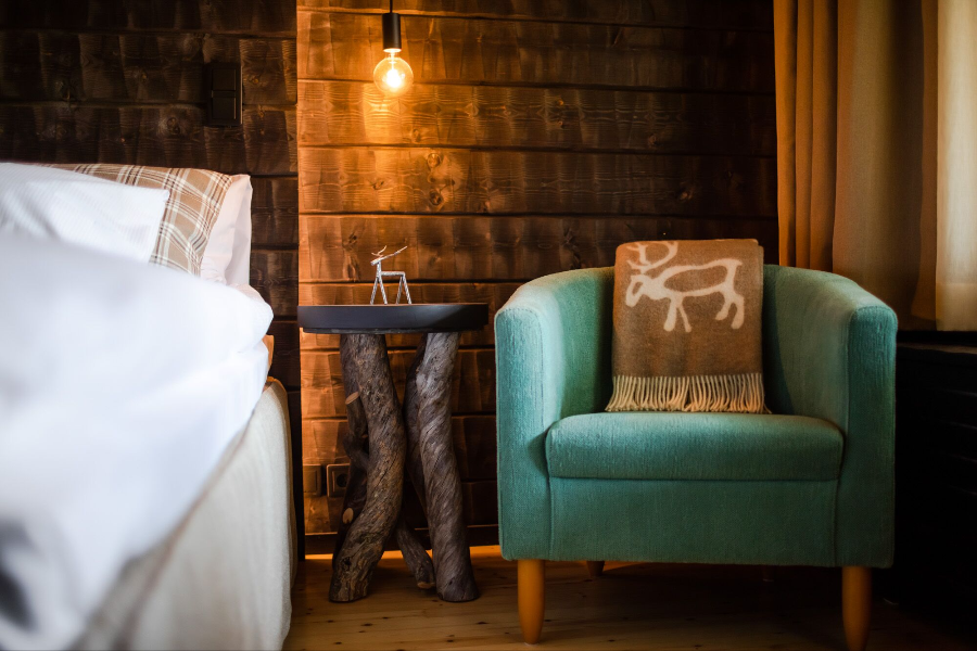 SUNDAY MORNING RESORT