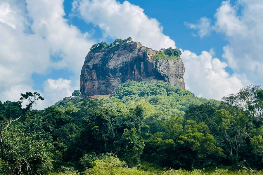 INSOLITE LANKA