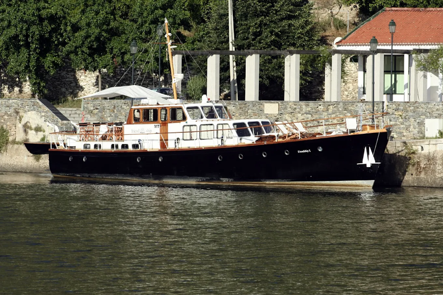 PIPADOURO - VINTAGE WINE TRAVEL