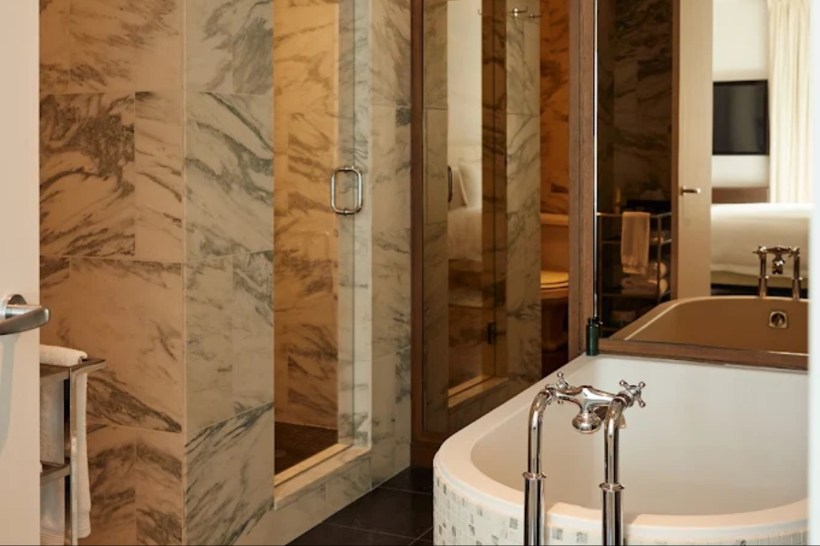 THE MERCER