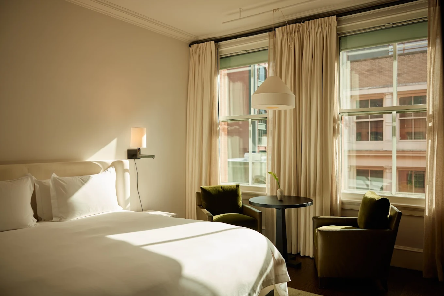 THE MERCER