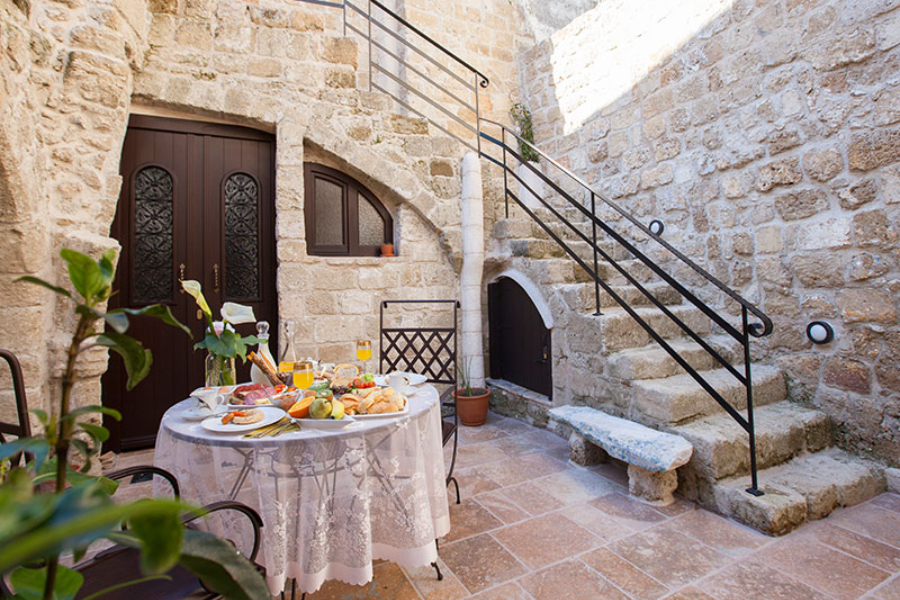 POROLITHOS BOUTIQUE HOTEL