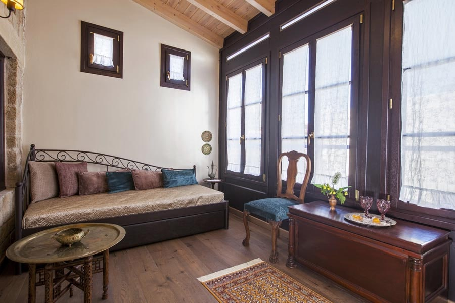Porolithos boutique hotel