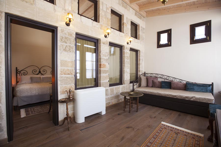 Porolithos boutique hotel