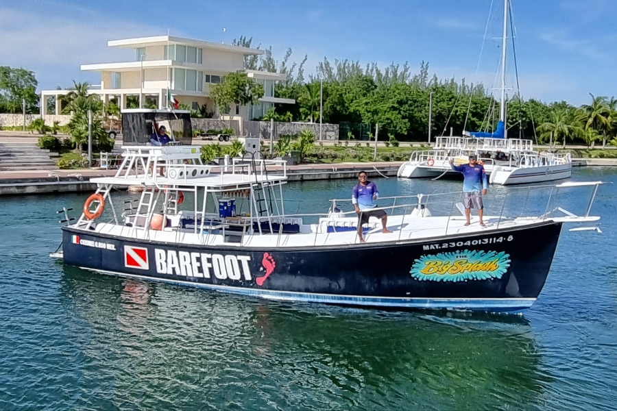 BAREFOOT DIVE CENTER