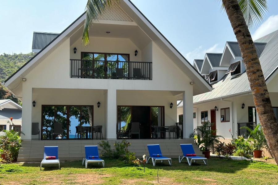 LAZIO BEACH RESIDENCE