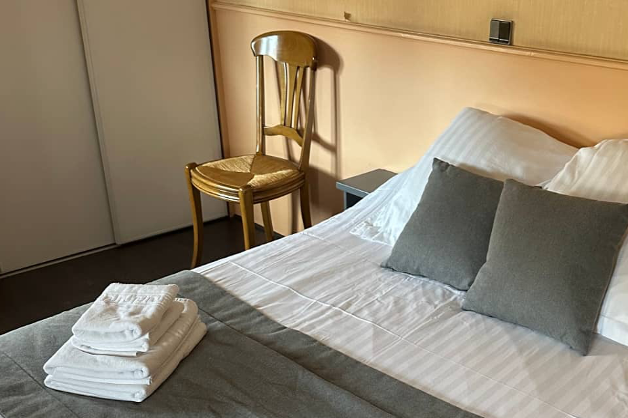 FER A CHEVAL CHAMBRE
