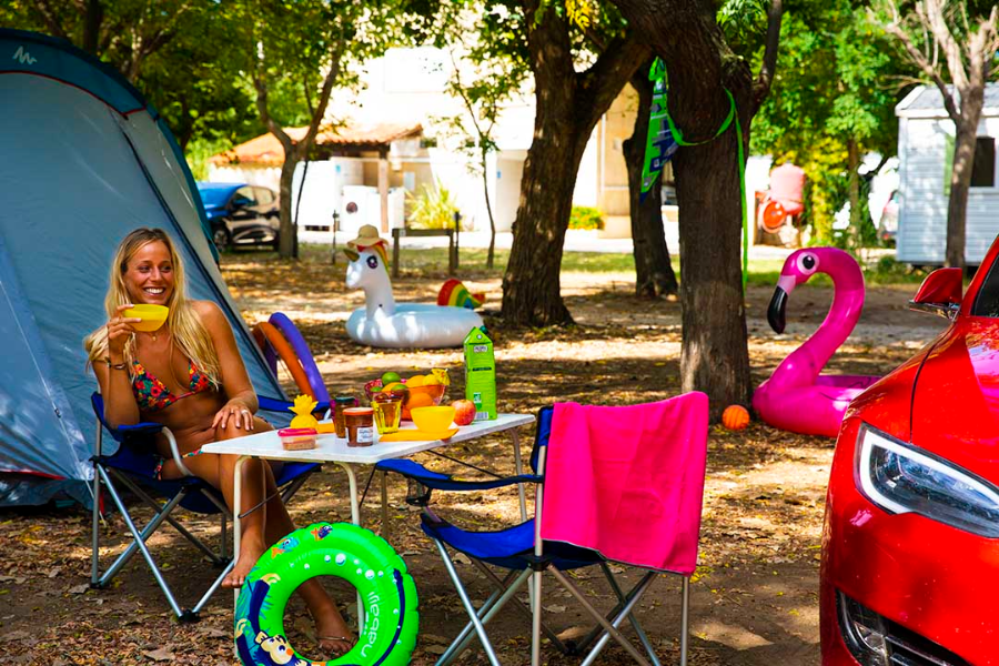 Emplacement camping - ©Camping L'ile d'or