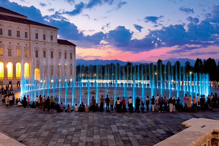 Cour d’honneur et Fontaine du Cerf - ©Consorzio delle Residenze Reali Sabaude