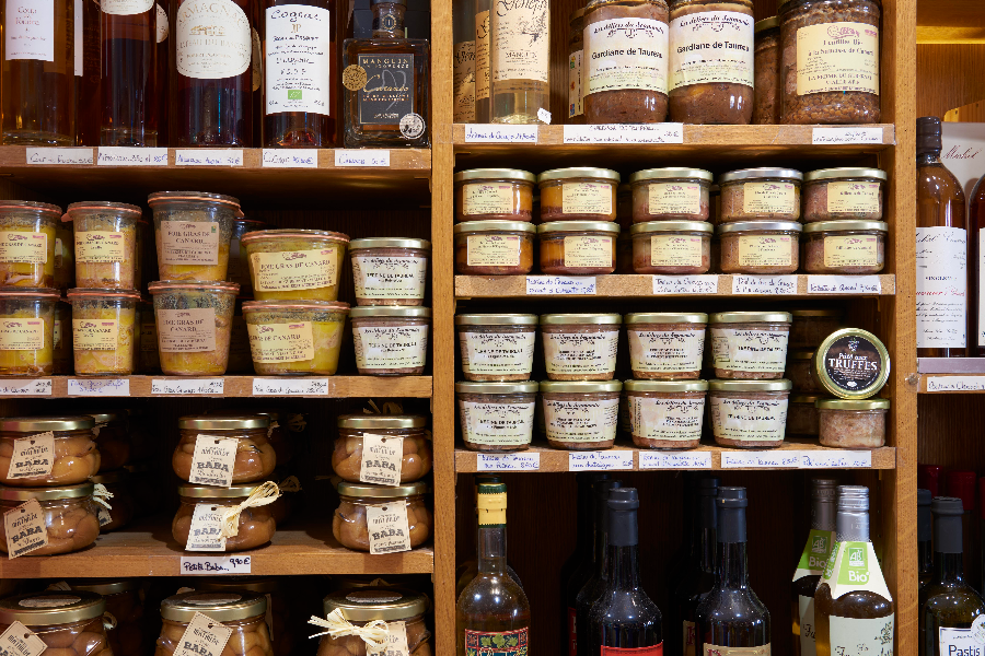 Produits du terroir boutique Terroirs Place aux herbes Uzès