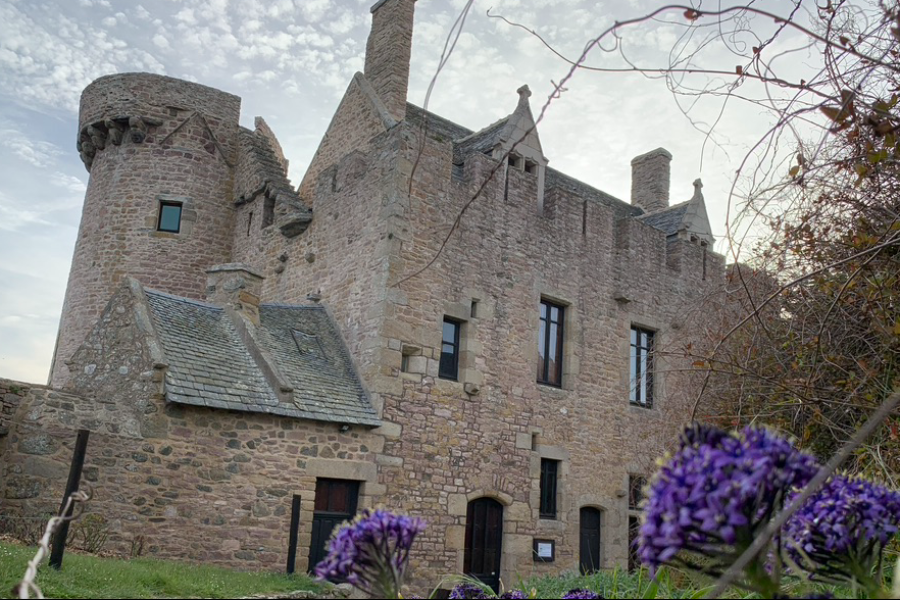 Le logis seigneurial du château de la Roche Goyon - ©Château de la Roche Goyon - Andrews Masbath