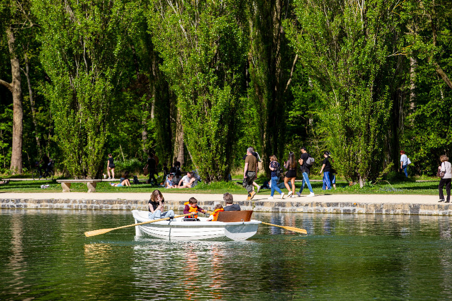 Les barques sur le canal