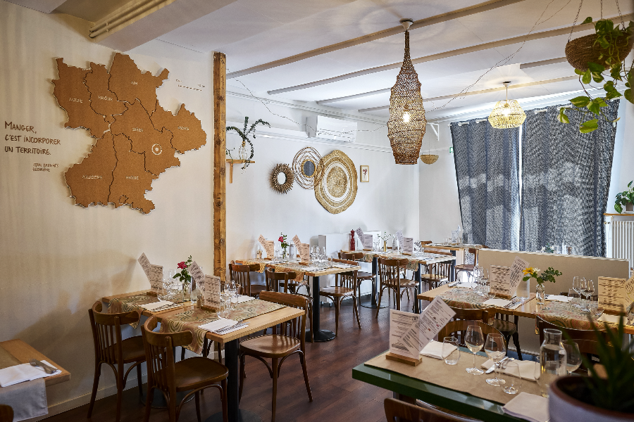 Salle du restaurant l’aiguillage