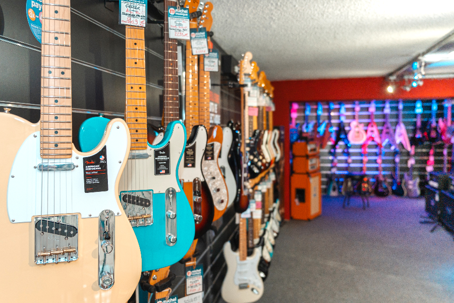 Magasins de musique  Aubenas (07200) et aux alentours en 2026 - Petit Fut