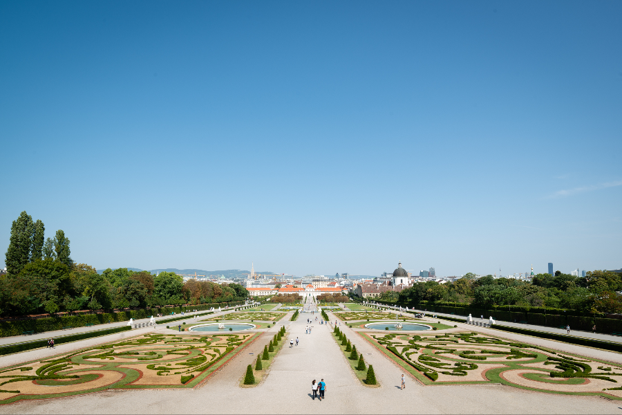 Blick vom Oberen Belvedere über den Schlosspark auf Wien_Lukas Schaller - ©Belvedere, Wien