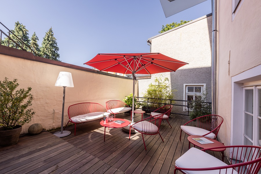 Terrasse enseoleillée à l'Hôtel Amadeus, Salzbourg