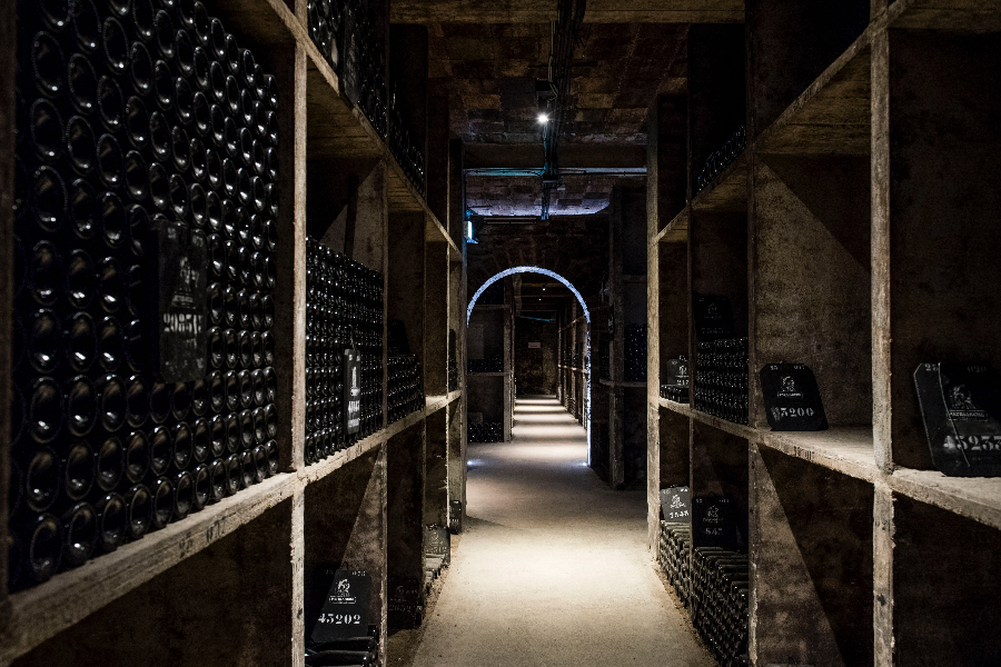 Au coeur de nos caves... - ©Patriarche Père et Fils