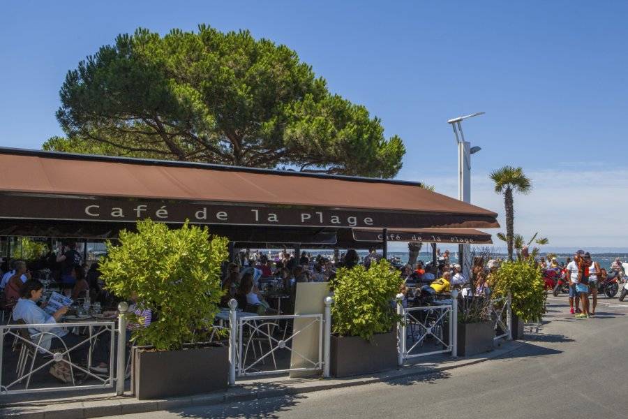 Le café de la plage - ©CAFÉ DE LA PLAGE - RESTAURANT CHEZ PIERRE