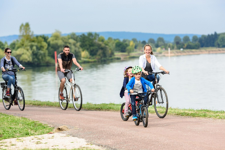 - - ©VELO TOURISME EN SAONE-ET-LOIRE