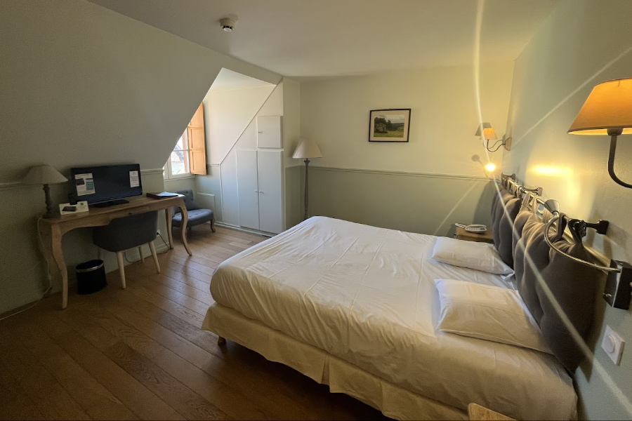  - ©HOSTELLERIE DES CLOS