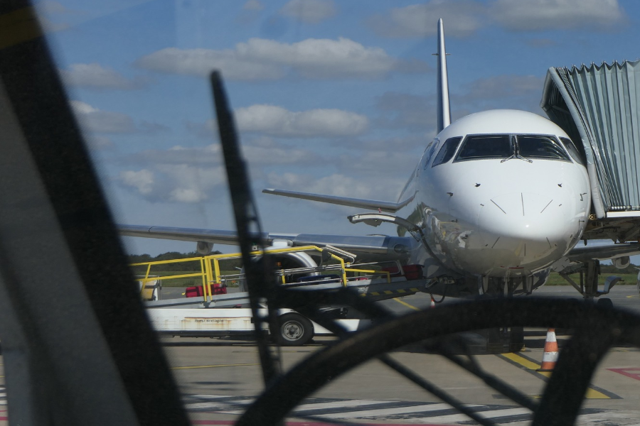 AÉROPORT BREST BRETAGNE