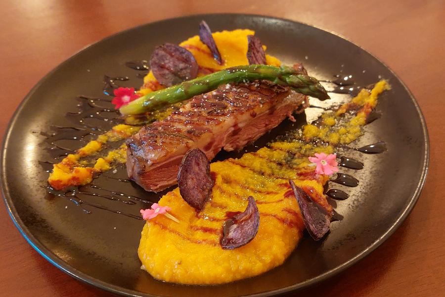 Robin Le Rest, nouveau gérant du restaurant Les Cap-Horniers