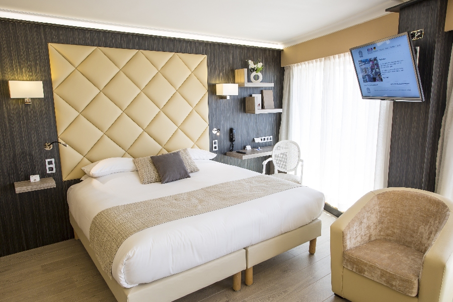 junior suite - ©cannes riviera hotel