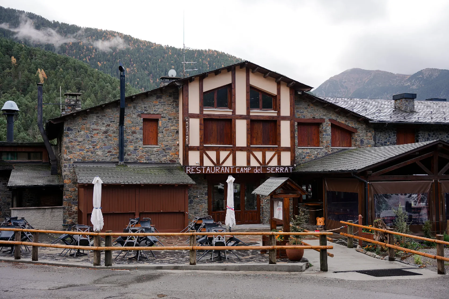 HÔTEL RESTAURANT CAMP DEL SERRAT