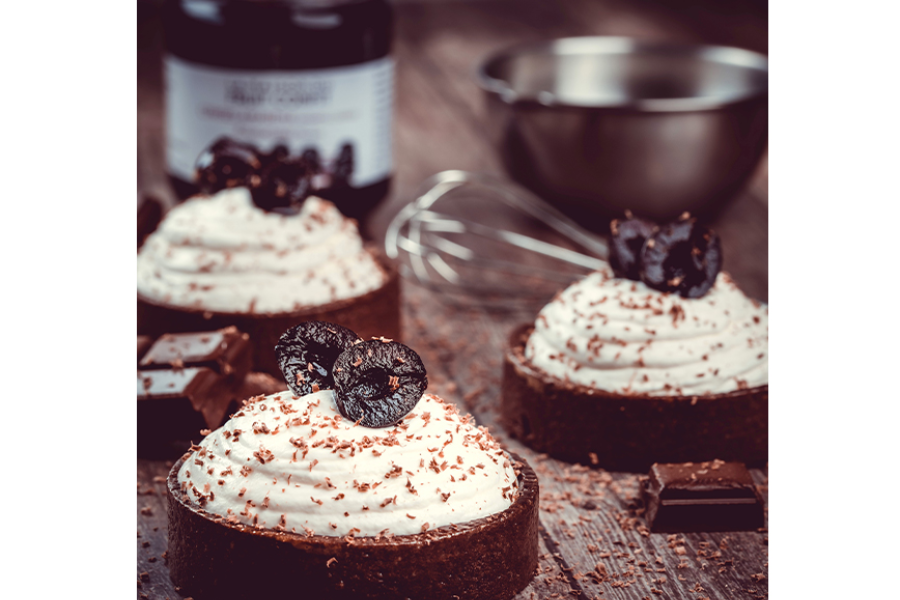 Tartelettes façon forêt noire avec cerises amarena - ©LA MAISON DU FRUIT CONFIT