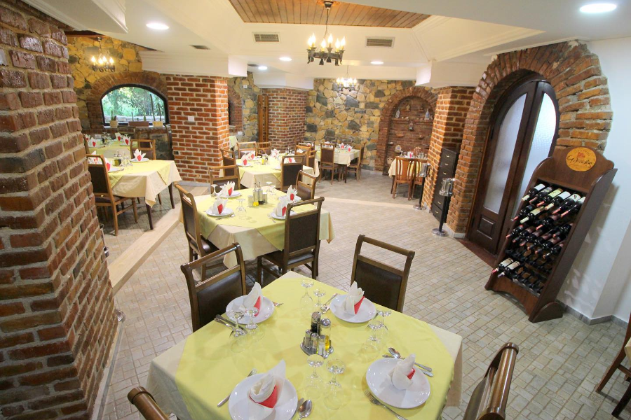 HOTEL LIVIA