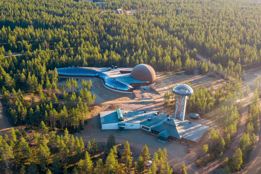 KAKSLAUTTANEN ARCTIC RESORT