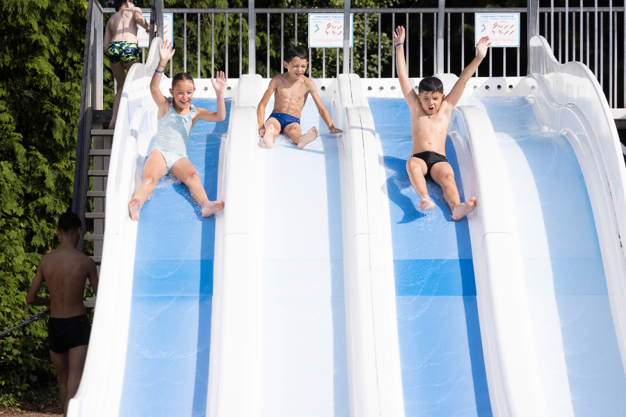 Piscine toboggans - ©camping itsas mendi