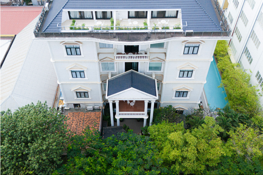 The White Mansion