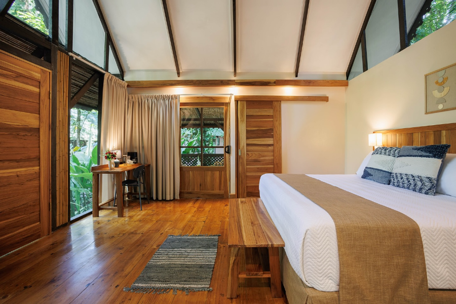 ALMONDS AND CORALS BOUTIQUE HOTEL