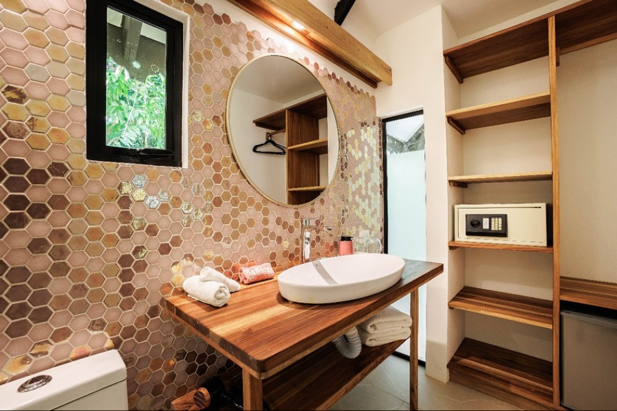 ALMONDS AND CORALS BOUTIQUE HOTEL