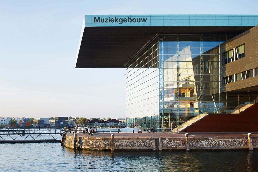 MUZIEKGEBOUW AAN 'T IJ