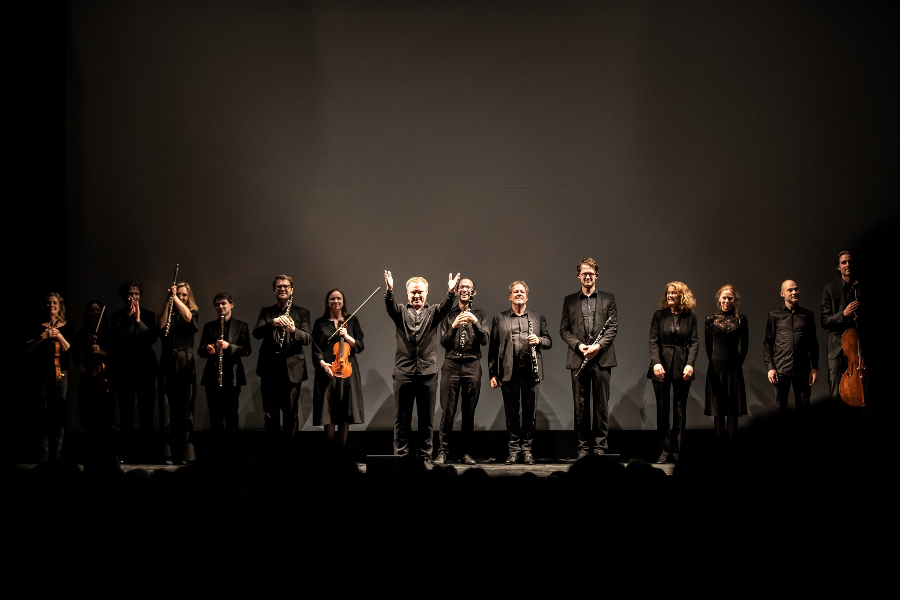 MUZIEKGEBOUW AAN 'T IJ