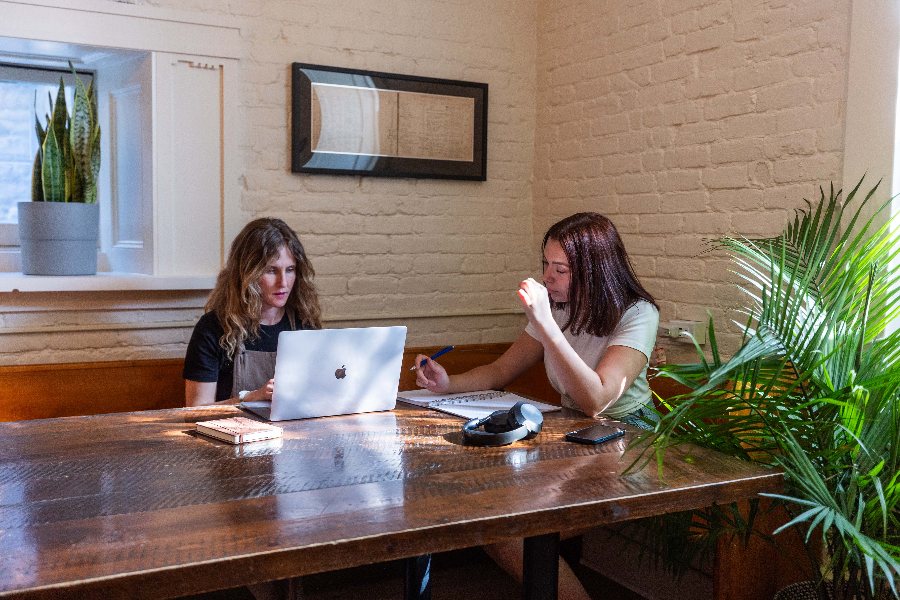 Salle de coworking - ©David Mamàn